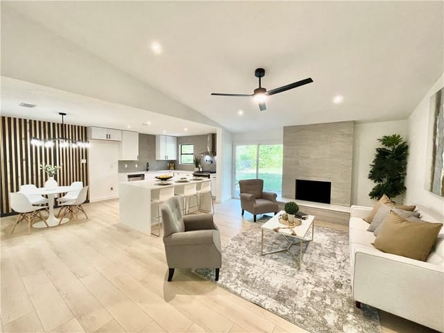 7313 Shadywood Dr