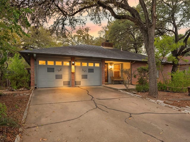 7314 Eganhill DR
