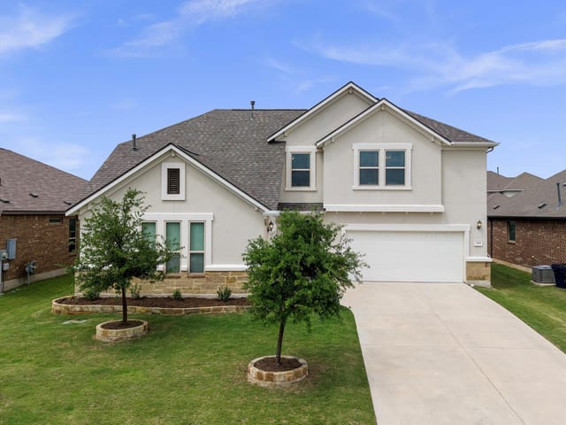 7315 Leonardo Dr