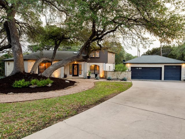 7315 Oak Shores Dr