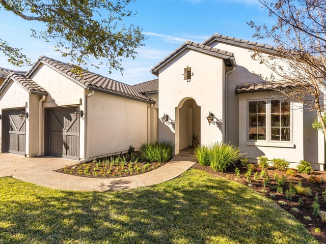 7320 Vista Mountain Dr