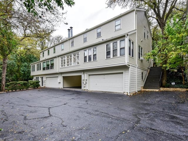 733 Patterson Ave