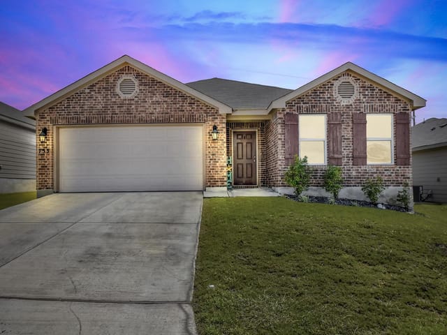733 PEAK PLACE