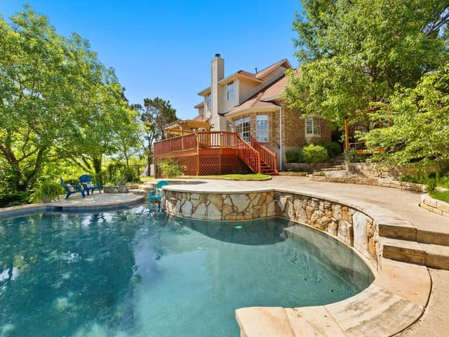 7400 Blue Beach Cv