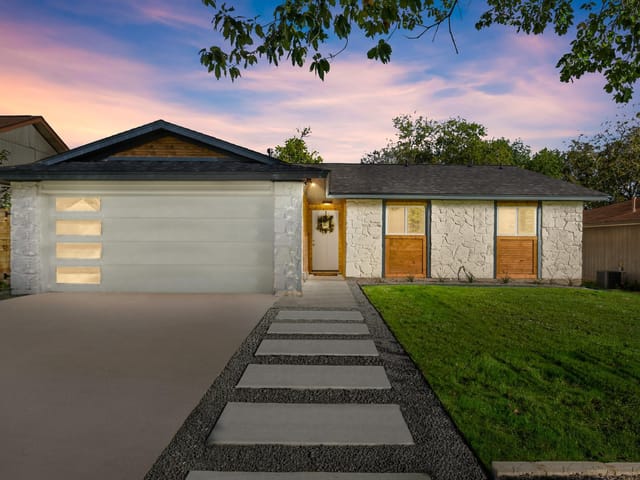 7401 Shadywood Dr