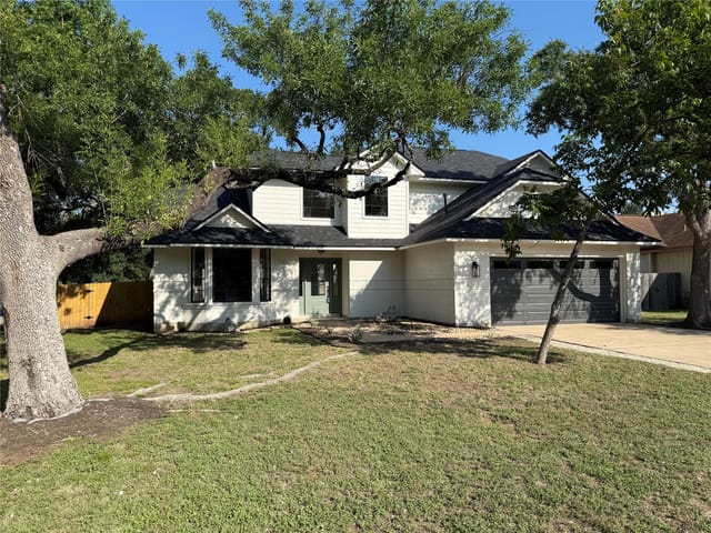 7401 Whistlestop Dr