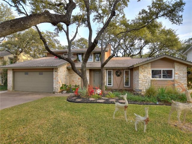 7403 Fireoak Dr