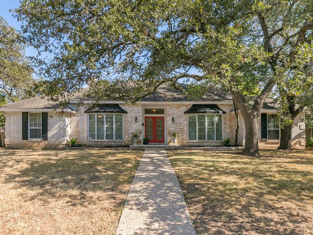 7403 W Rim Dr