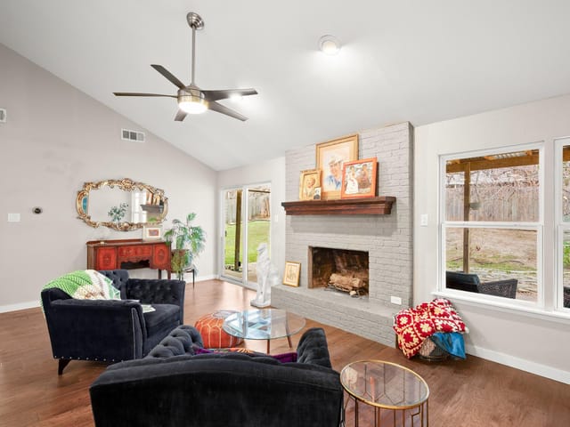7404 Barcelona DR