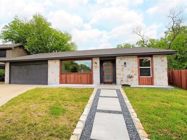 7405 Ferndale Cir