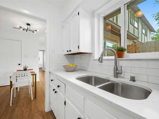 7406 Shadow Hill Dr Unit #105