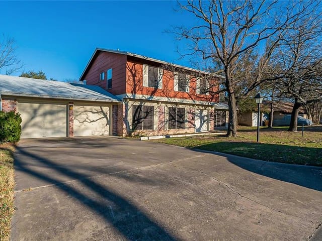 7407 Berkman Dr