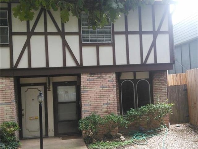 7409 Shadow Hill Dr Unit #114
