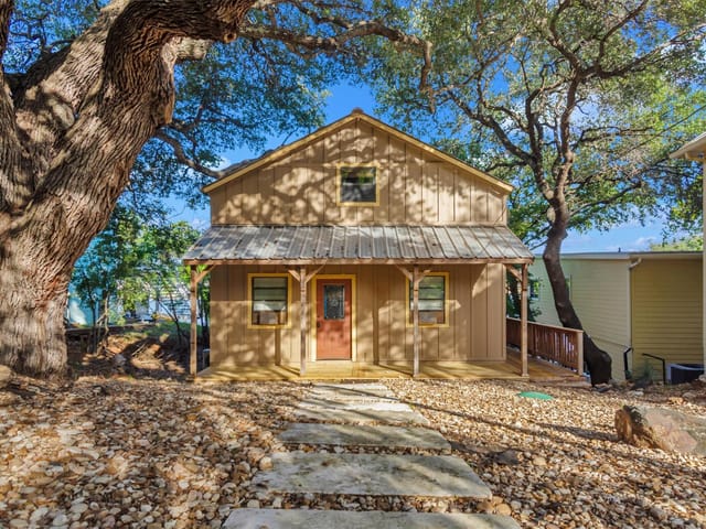 741 Sandy Mountain DR