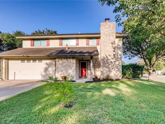7415 Shadywood Dr