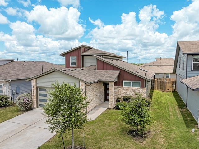 7416 Peggie Nell DR