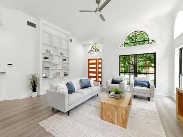 7419 Dallas Dr