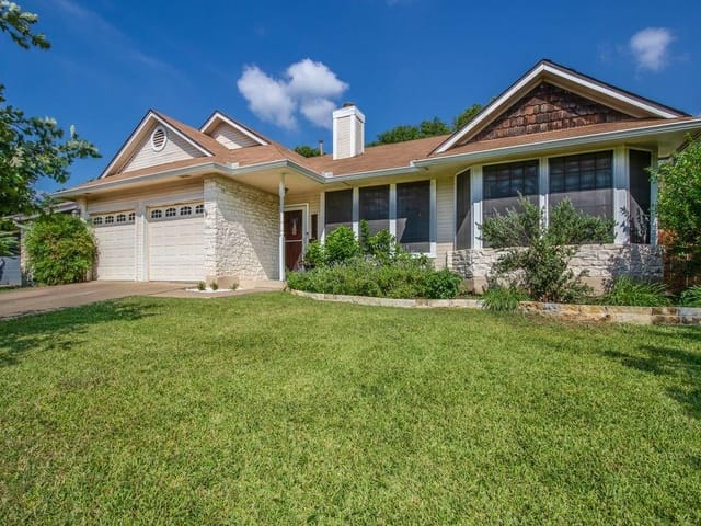 7428 Whistlestop Dr