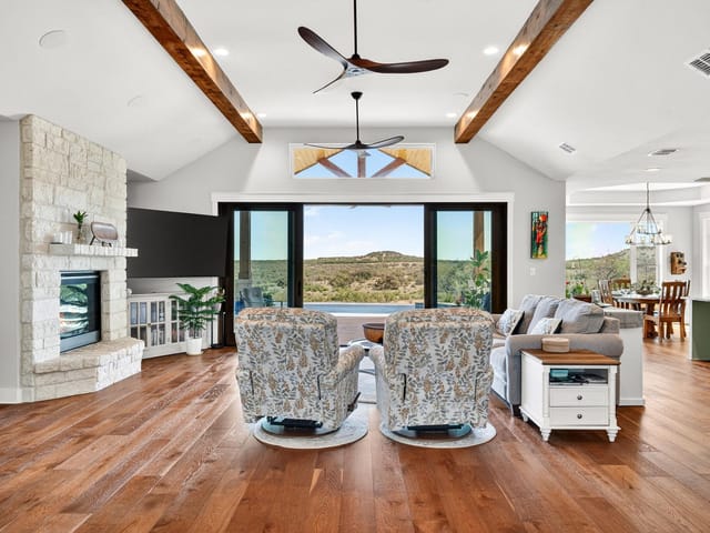 743 Vista Ridge Dr