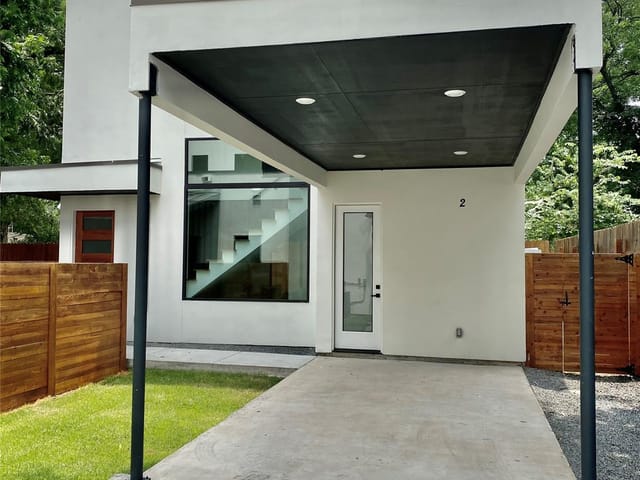 745 GUNTER St Unit #2