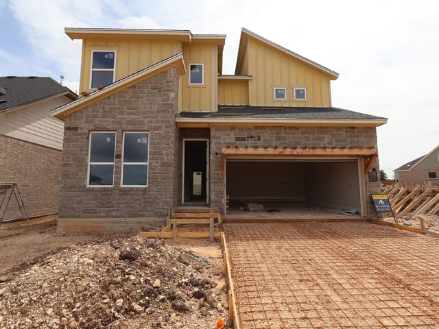 748 Corvallis DR