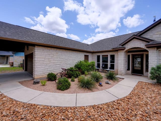 75 Sprucewood DR