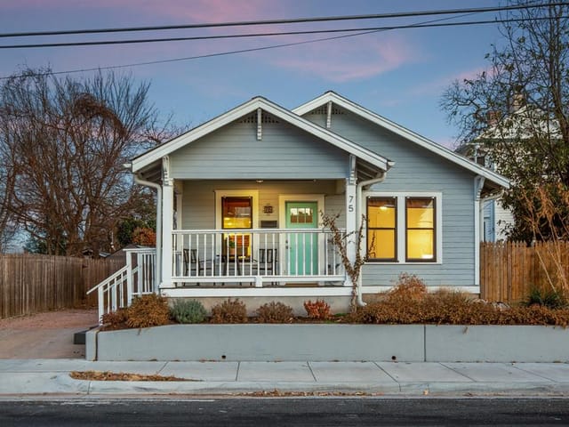 75 Waller St