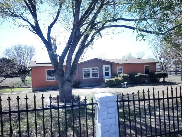 750 High Rd