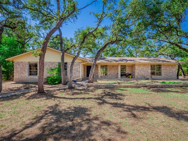 7500 Mowinkle Dr