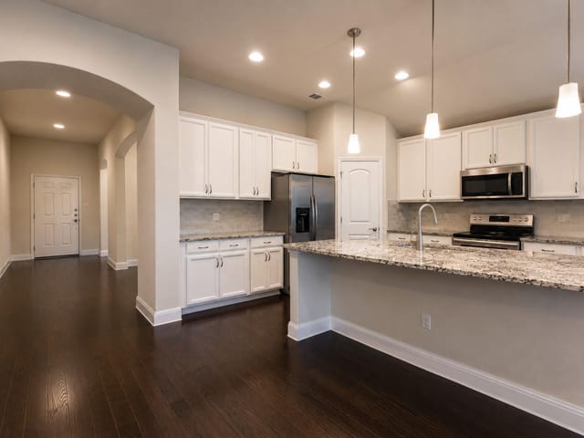 7501 Lombardy LOOP