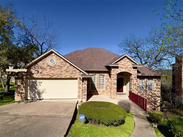 7502 Anaqua Dr