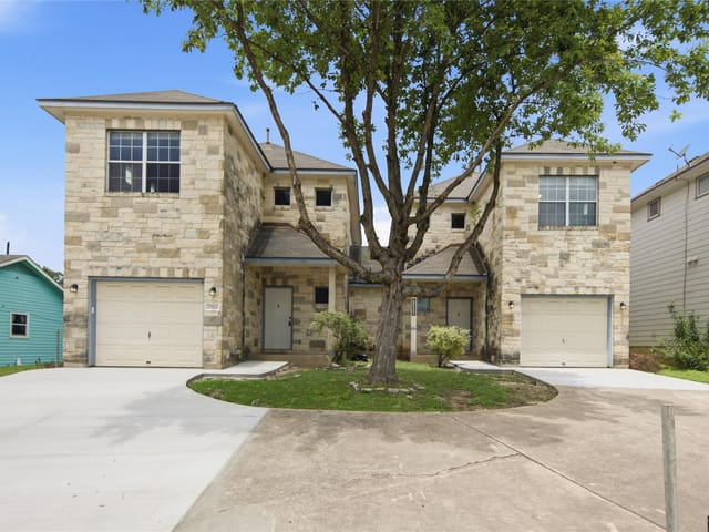 7502 Lazy Creek DR