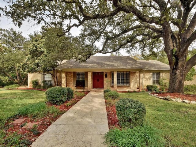 7502 Stonecliff Cir