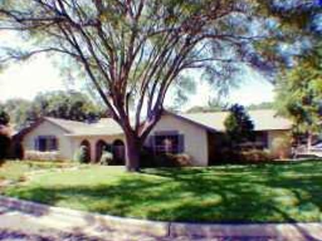 7504 LONG POINT Dr