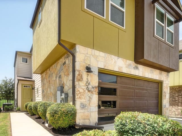 7506 Chesapeake Rail Ln