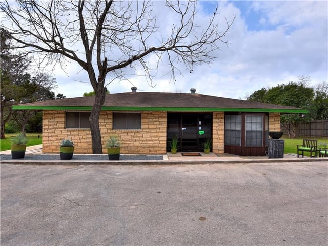 7507 Old Bee Caves RD
