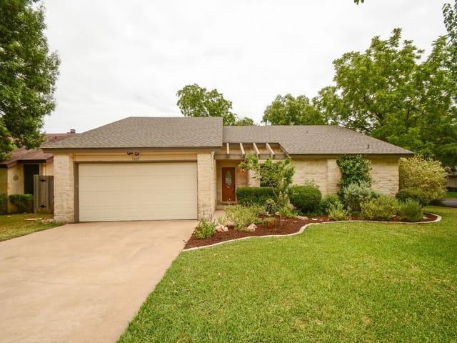 7509 Whistlestop Dr