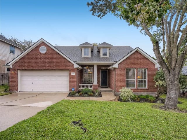 7511 Corrie Cv