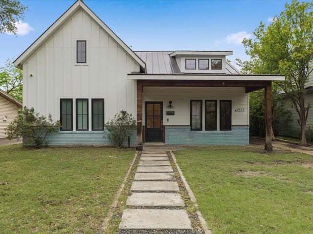 7512 Hardy DR