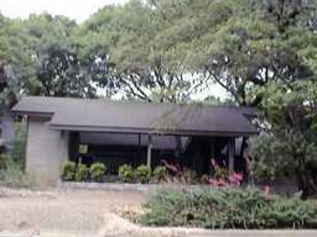 7512 STONECLIFF CRES