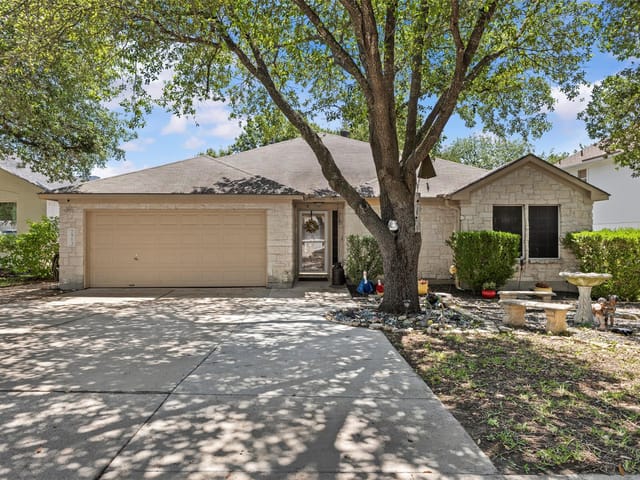 7513 Vol Walker DR