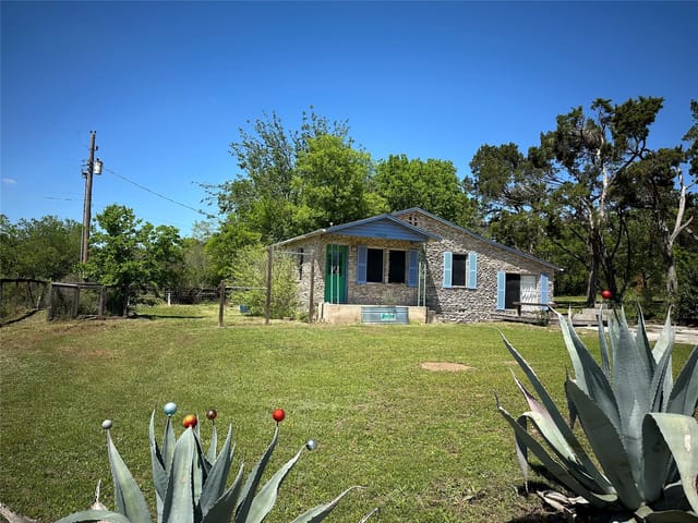 7515 Old Bee Caves RD