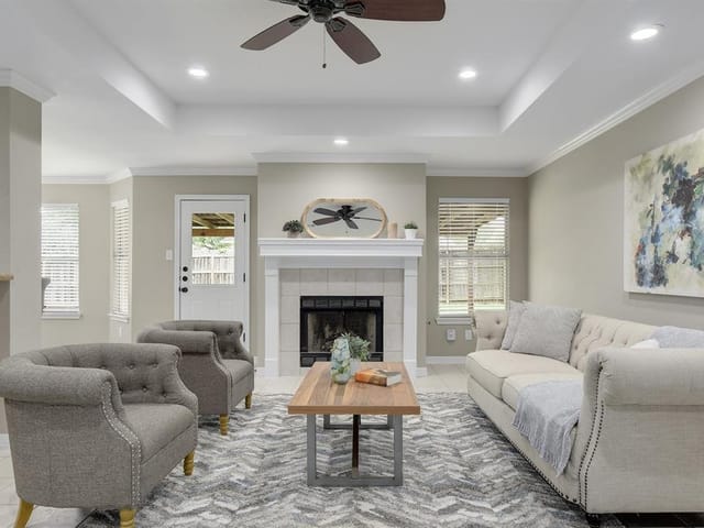 7516 Vol Walker Dr