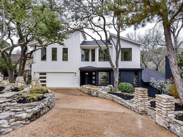 7518 Stonecliff Dr