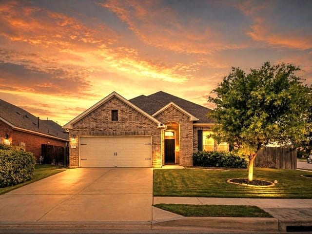 7525 Lombardy Loop