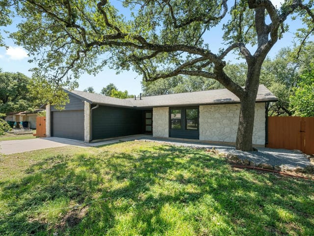 7600 Bender Dr