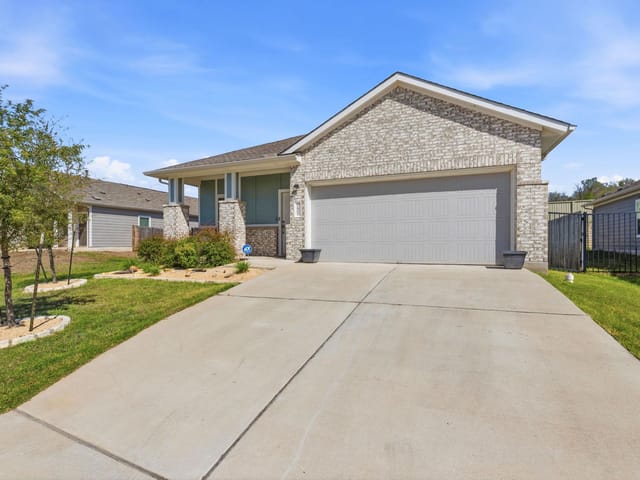 7601 Ivy Trellis Trl