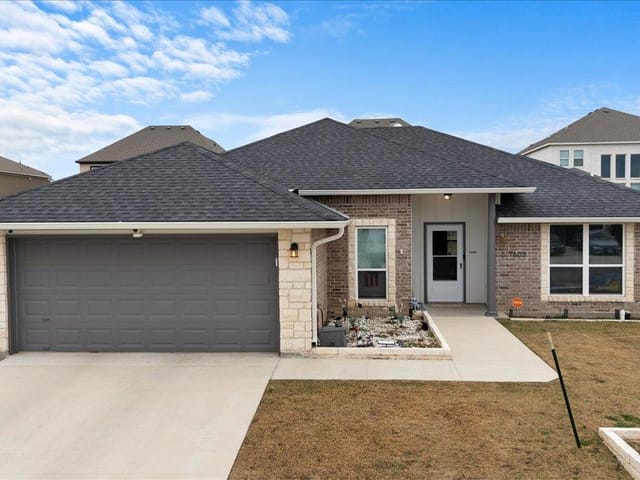 7603 Iridium Dr