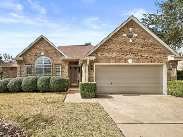 7604 Kiva DR
