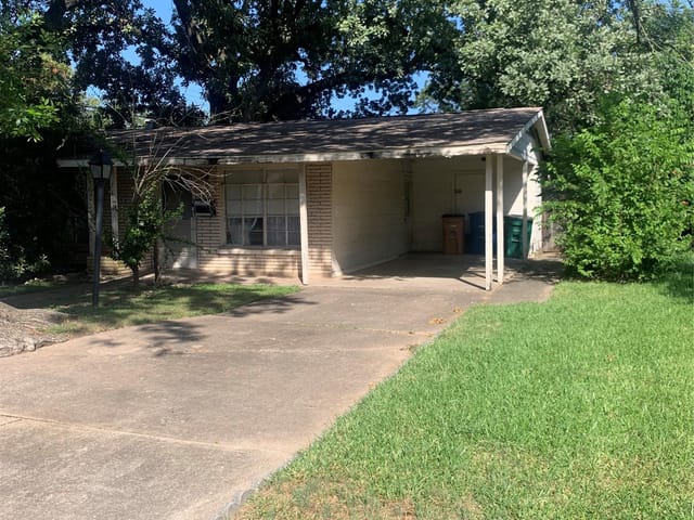 7604 Mullen Dr